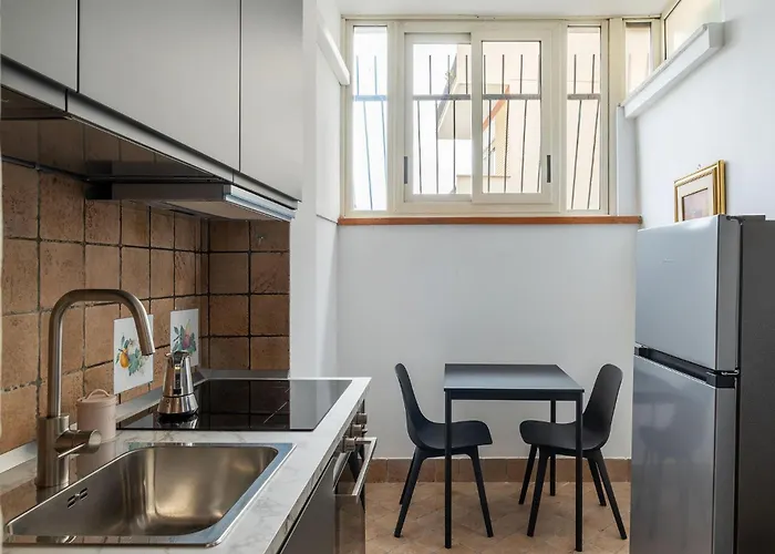 Guesthost - Cozy Flat Near Vatican *